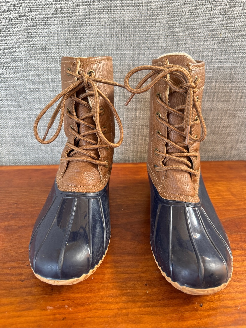 JBU by Jambu Women’s Brown Leather & Navy Boots - Classic Lace-Up Winter Shoe 7M